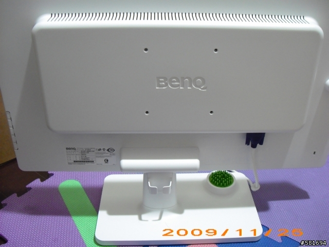 視覺真色彩-BenQ V2400 ECO開箱&試用