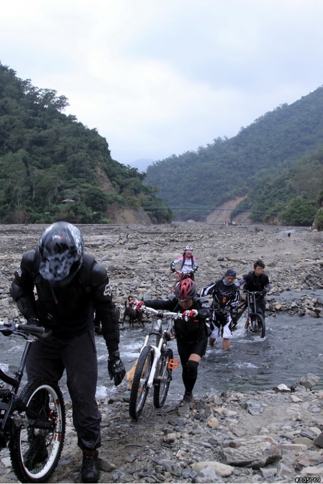 生死騎一回之浸水營古道