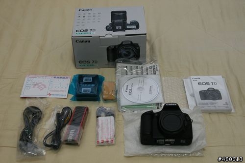 Canon 7D or 小小白IS