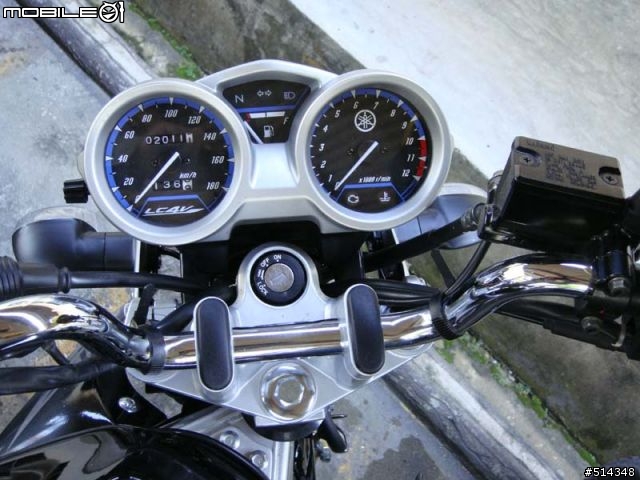 (更新照片於29F)印度Yamaha YZF R15跑車的東南亞兄弟,印尼山葉V-ixion 150小檔車介紹(規格修改)