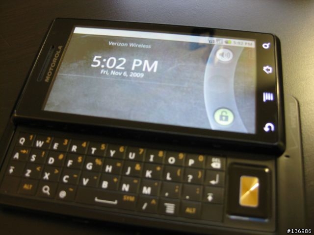 Motorola Droid (Verizon CDMA) 開箱 「版主請幫忙移文」