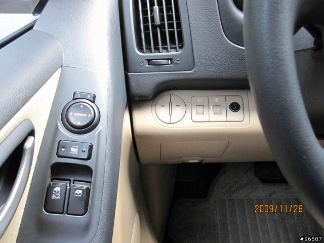 【分享】冷門車 Hyundai Starex 的滿月開箱