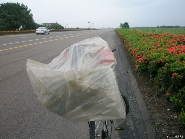 環島不一定要花很多＿陽春版之養樂多車七天環島