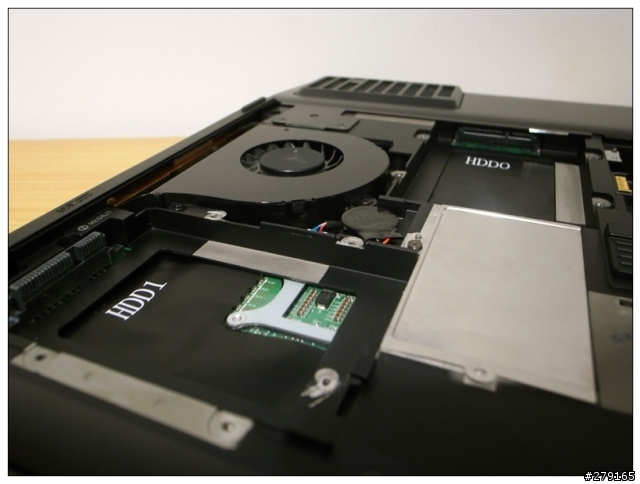 Alienware M17x 第二彈 (拆機流程圖)