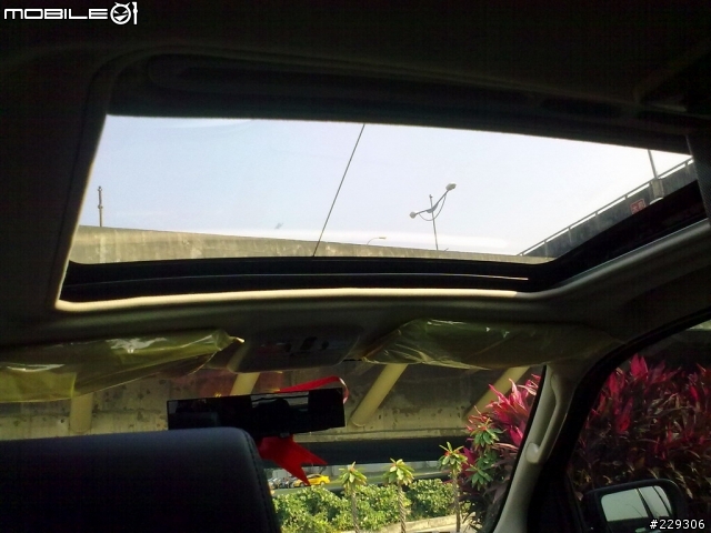 終於交車了...2010 Escape 2.3 XLT <深海藍> 開箱