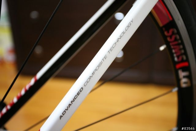 2010 TCR AD3 紅白 報到