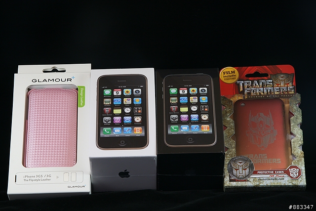 iPhone 3GS黑白雙機 and GLAMOUR+粉紅卡夢掀蓋皮套、變形金剛背蓋