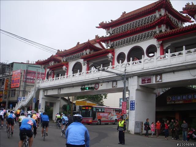98年桃園縣主委盃全國自由車錦標賽 ( 騎不快所以照片多 )