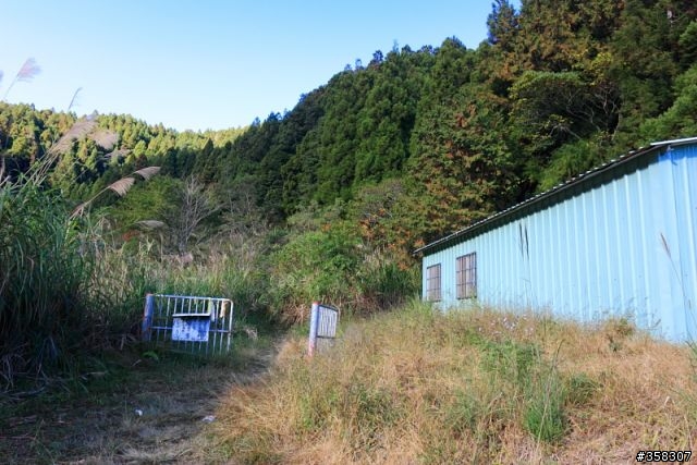 三來稜山