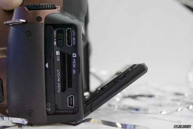 SONY A330"T"限量款