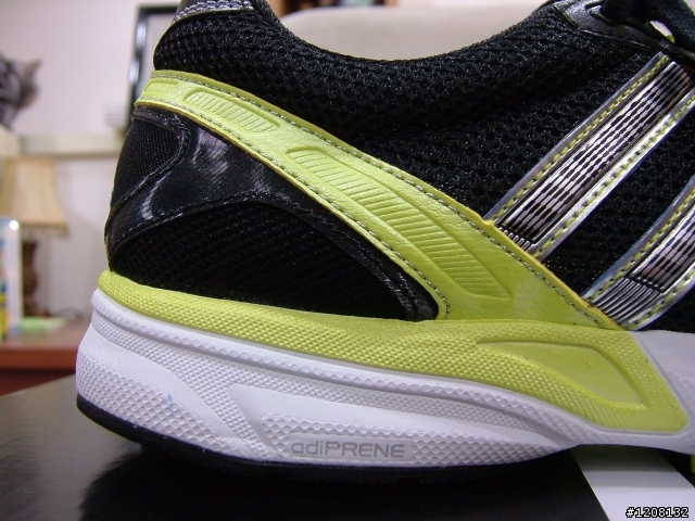 【搶先開箱】2010年adidas全新春季adizero跑鞋及其他跑鞋系列資訊