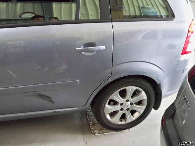 全家人的守護者Zafira B 1.8