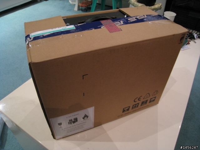 Asus UL30VT 開箱文