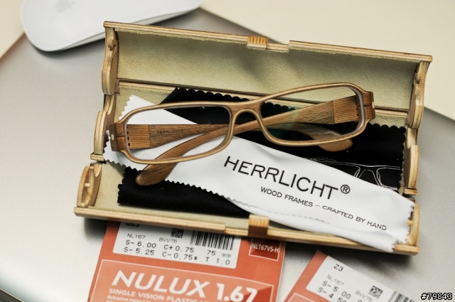 掛在臉上的藝術品~~~HERRLICHT