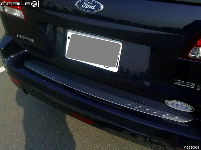 終於交車了...2010 Escape 2.3 XLT <深海藍> 開箱
