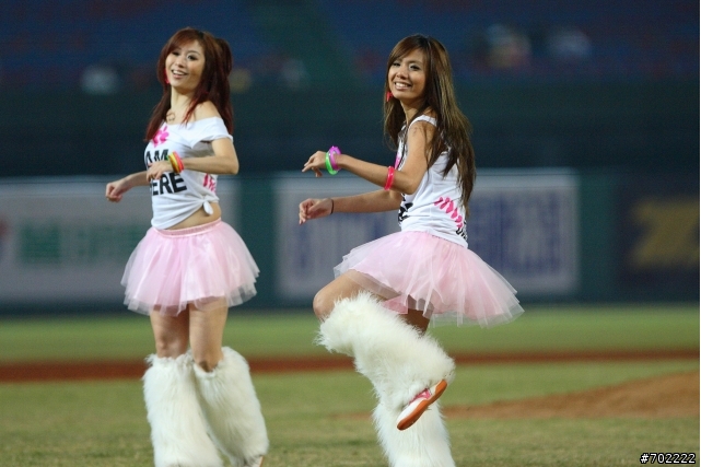 愛棒球愛台灣 300mm F2.8L IS USM 88水災棒球義賽 棒球比賽也來蓋樓!