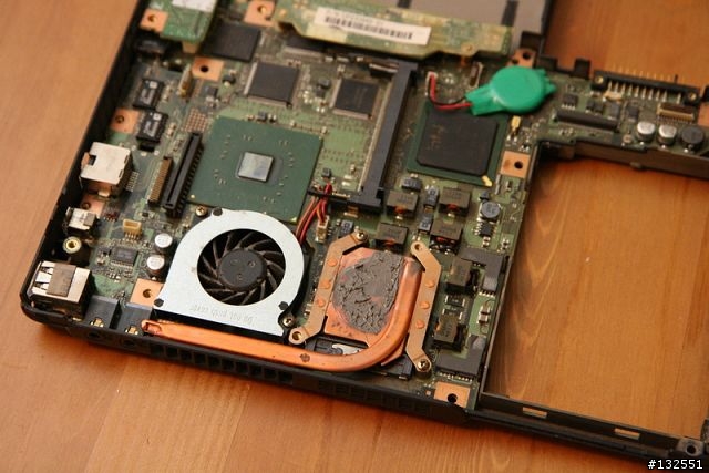 Fujitsu S6240 更換Power Jack + 解剖文
