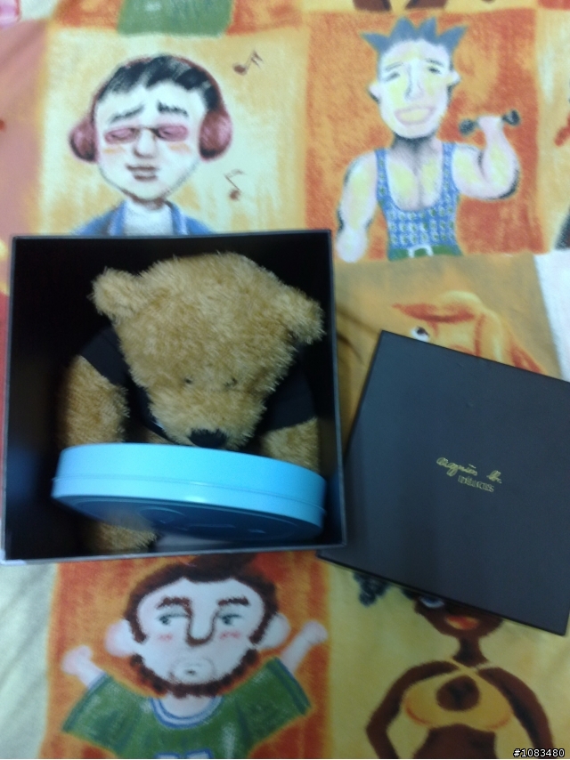 獻醜了:agnes b- christmas 2009 collection-Cadeau christmas Gift Set