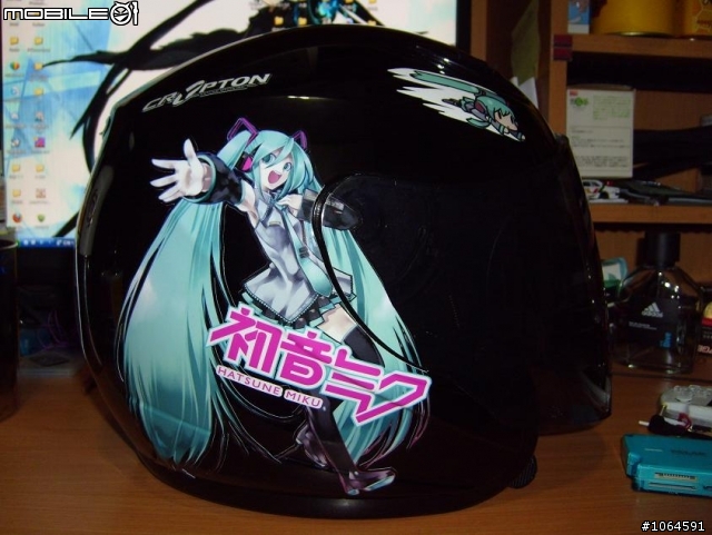 全球限量1頂 SOL 17S x Good Smile Racing 初音特別版出現!(誤