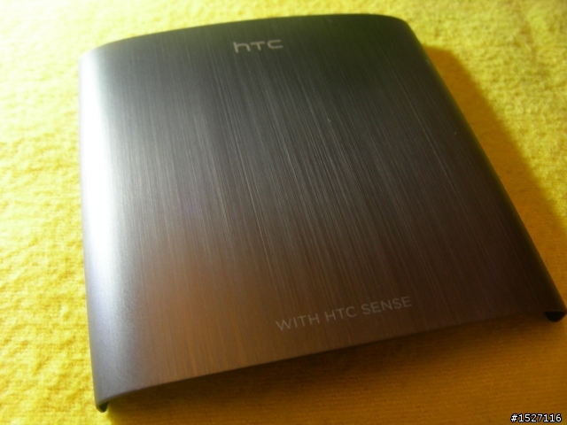 HTC HD2的"酷炫透視圖"+"動"開箱文 & IPhone 與 HD2 造型介面比一比 ,+高清果凍套+影音基地台設定