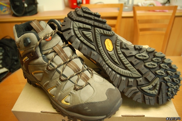 我的第一雙MERRELL