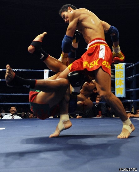 中國功夫4比1完勝泰拳!少林俗家弟子張開印KO泰拳王藍桑坤!
