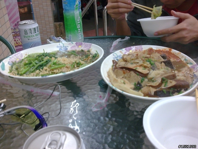 吃吃喝喝的鐵馬吃漢...........^^