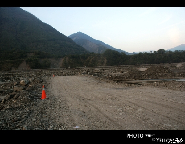 不復以往的南橫公路--西段~甲仙<--->埡口 98.12.12