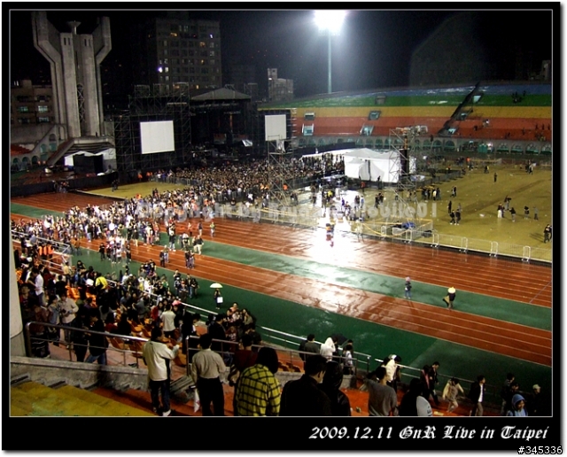 遲來的 Guns N' Roses 2009亞洲巡迴台北演唱會 老頭樂迷的懷念文
