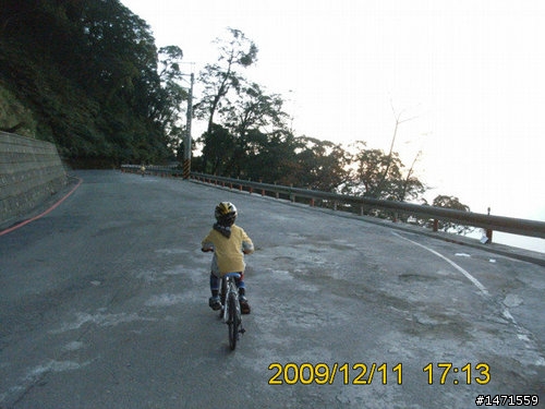 12/11在雲端騎車,初次挑戰大雪山林道,美不勝收