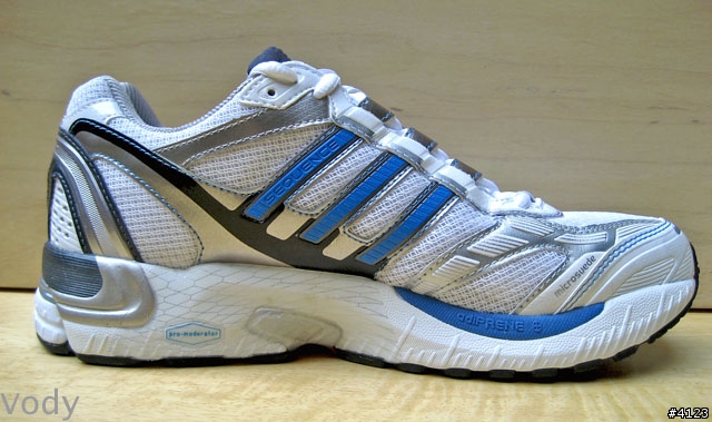 一款內旋過度跑者不能錯過的穩定型慢跑鞋---adidas Supernova Sequence 2