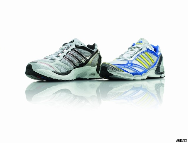 一款內旋過度跑者不能錯過的穩定型慢跑鞋---adidas Supernova Sequence 2
