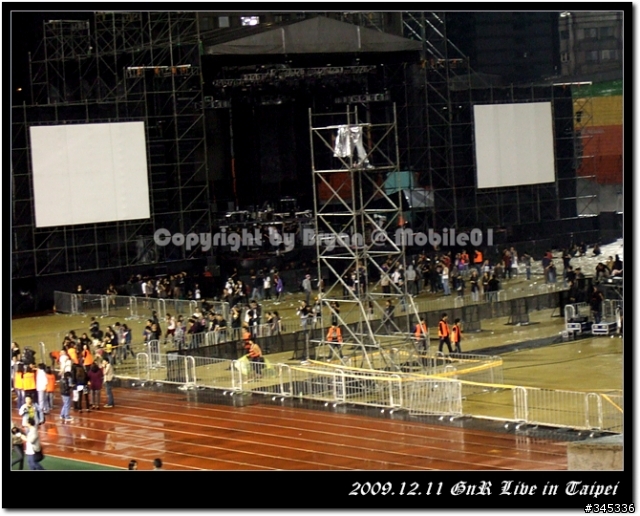 遲來的 Guns N' Roses 2009亞洲巡迴台北演唱會 老頭樂迷的懷念文