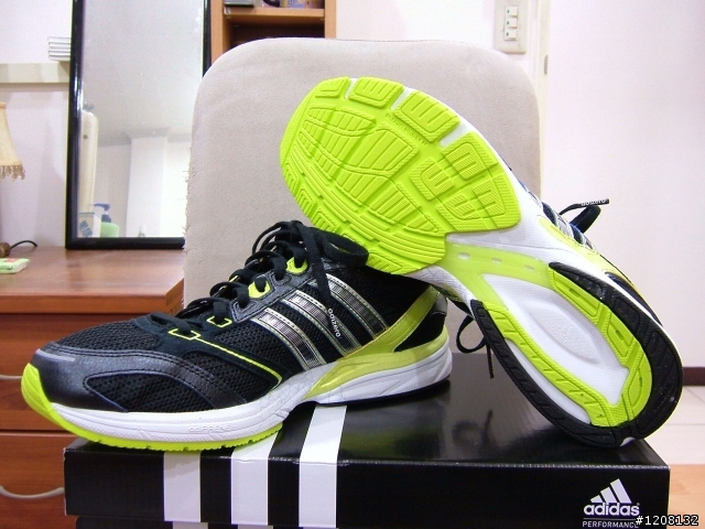 【搶先開箱】2010年adidas全新春季adizero跑鞋及其他跑鞋系列資訊
