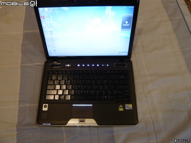 TOSHIBA M900 琥珀金開箱(多圖