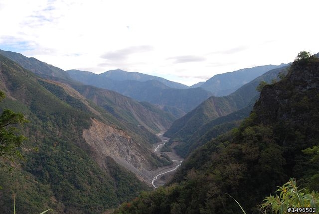 2010/01/01驚嘆連連+驚心動魄--南橫/一個人私奔的旅行