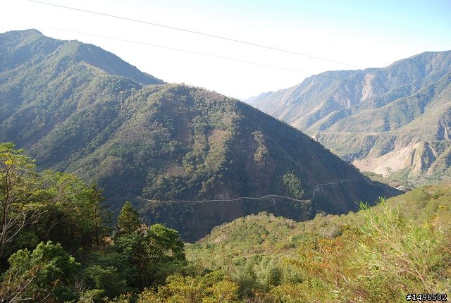 2010/01/01驚嘆連連+驚心動魄--南橫/一個人私奔的旅行