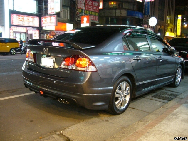 Civic 8黑鈦銀 (新增 Type-r 下巴 & RR 後下巴)2/21 (新增魚眼+下眼線)