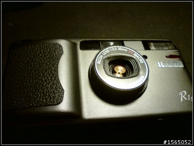 RICOH R1s 液晶淡化 修復記 (DIY)