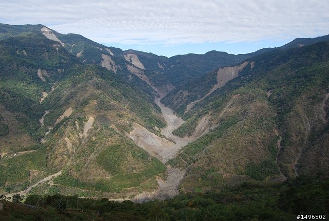 2010/01/01驚嘆連連+驚心動魄--南橫/一個人私奔的旅行