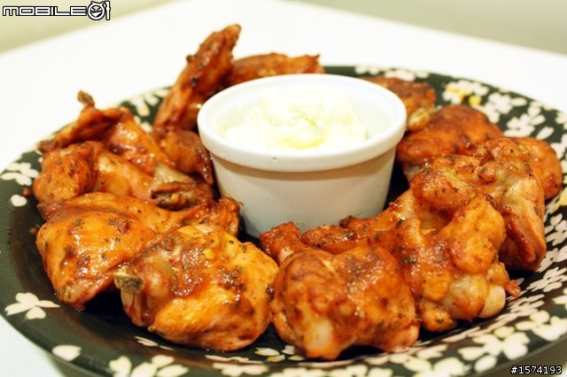 aShLeY美味分享-水牛城辣雞翅 (buffalo wings)