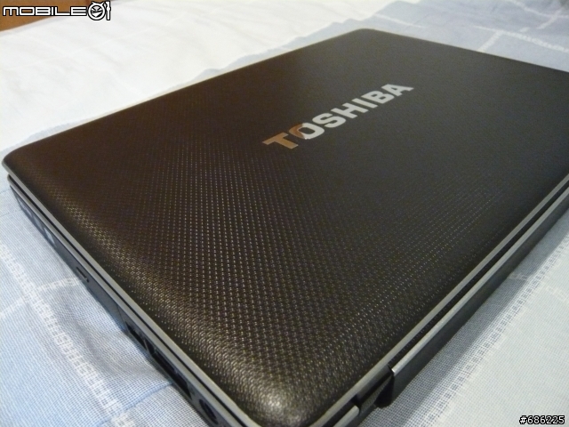 TOSHIBA M900 琥珀金開箱(多圖