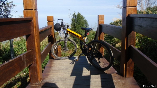 HUMMER大黃蜂~悍馬大折夯上關仔嶺大凍山Offroad山野健行