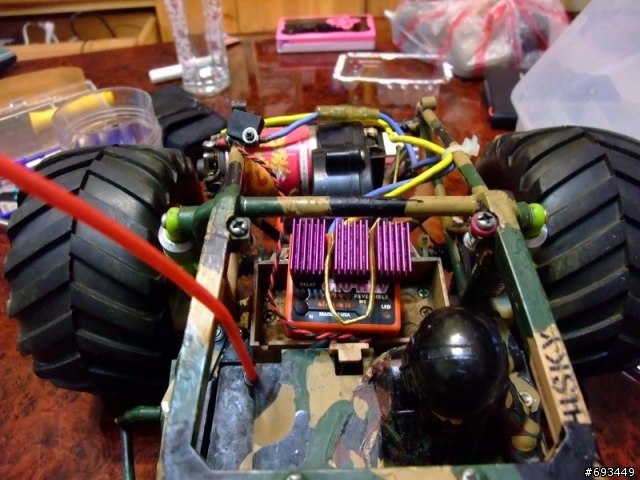 Tamiya 1/12 Hummer (2/26更新,有影片)前固定機構,後備胎架完成~!