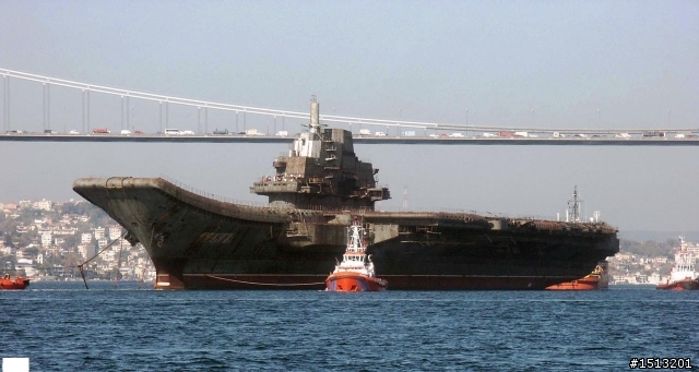 謊言籠罩下的瓦良格(可能中的中國第一艘航空母艦)