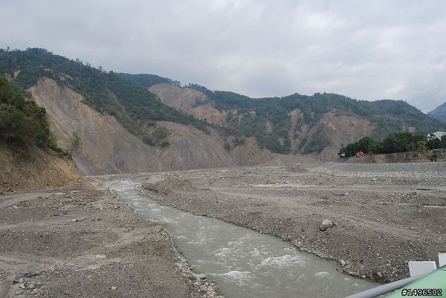 2010/01/01驚嘆連連+驚心動魄--南橫/一個人私奔的旅行