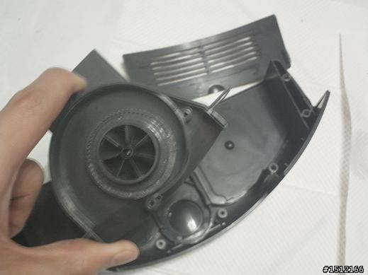 ROOMBA 571 強迫分解...嗚嗚嗚 2個月就去了 有寵物不適合啦><