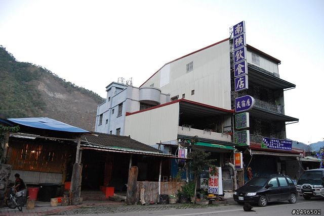 2010/01/01驚嘆連連+驚心動魄--南橫/一個人私奔的旅行