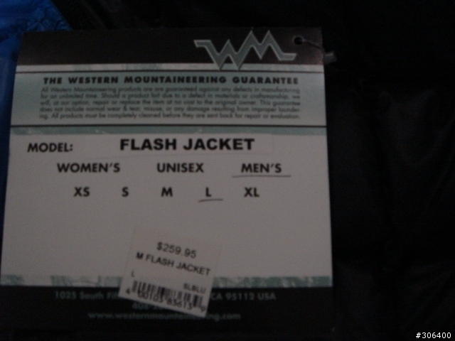 新手開箱....Western Mountaineering-hooded flash jacket羽絨衣入手^^