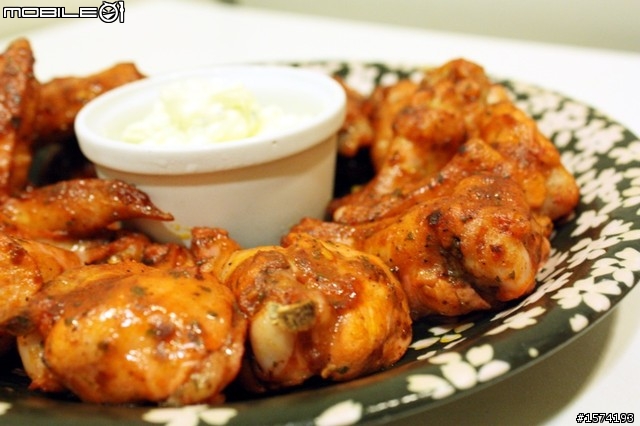 aShLeY美味分享-水牛城辣雞翅 (buffalo wings)